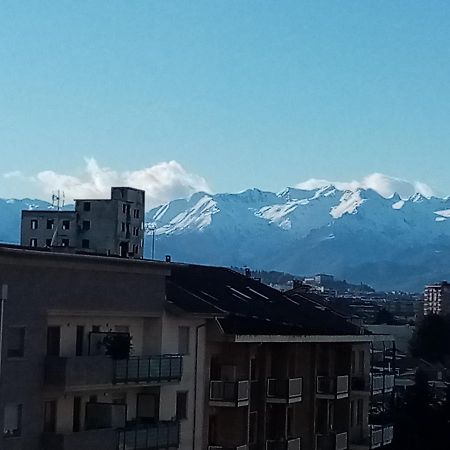 Bruno Turin Apartment Near The Metro 科莱尼奥 外观 照片