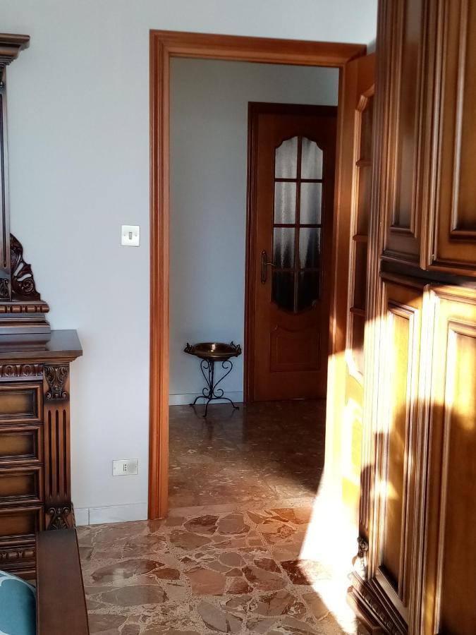Bruno Turin Apartment Near The Metro 科莱尼奥 外观 照片