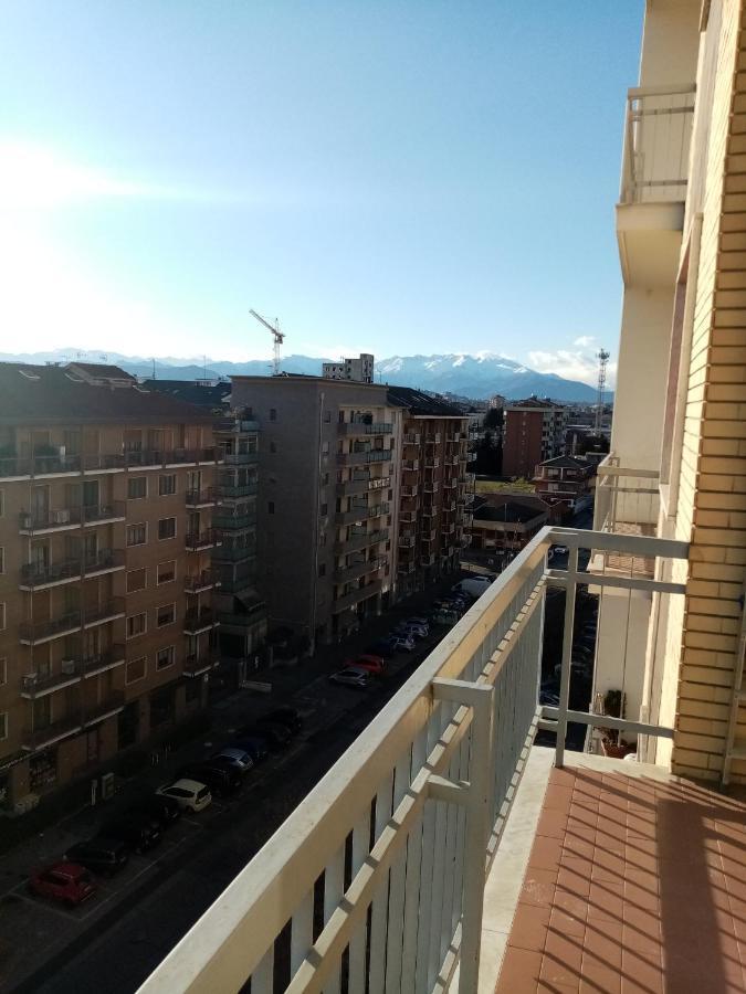 Bruno Turin Apartment Near The Metro 科莱尼奥 外观 照片