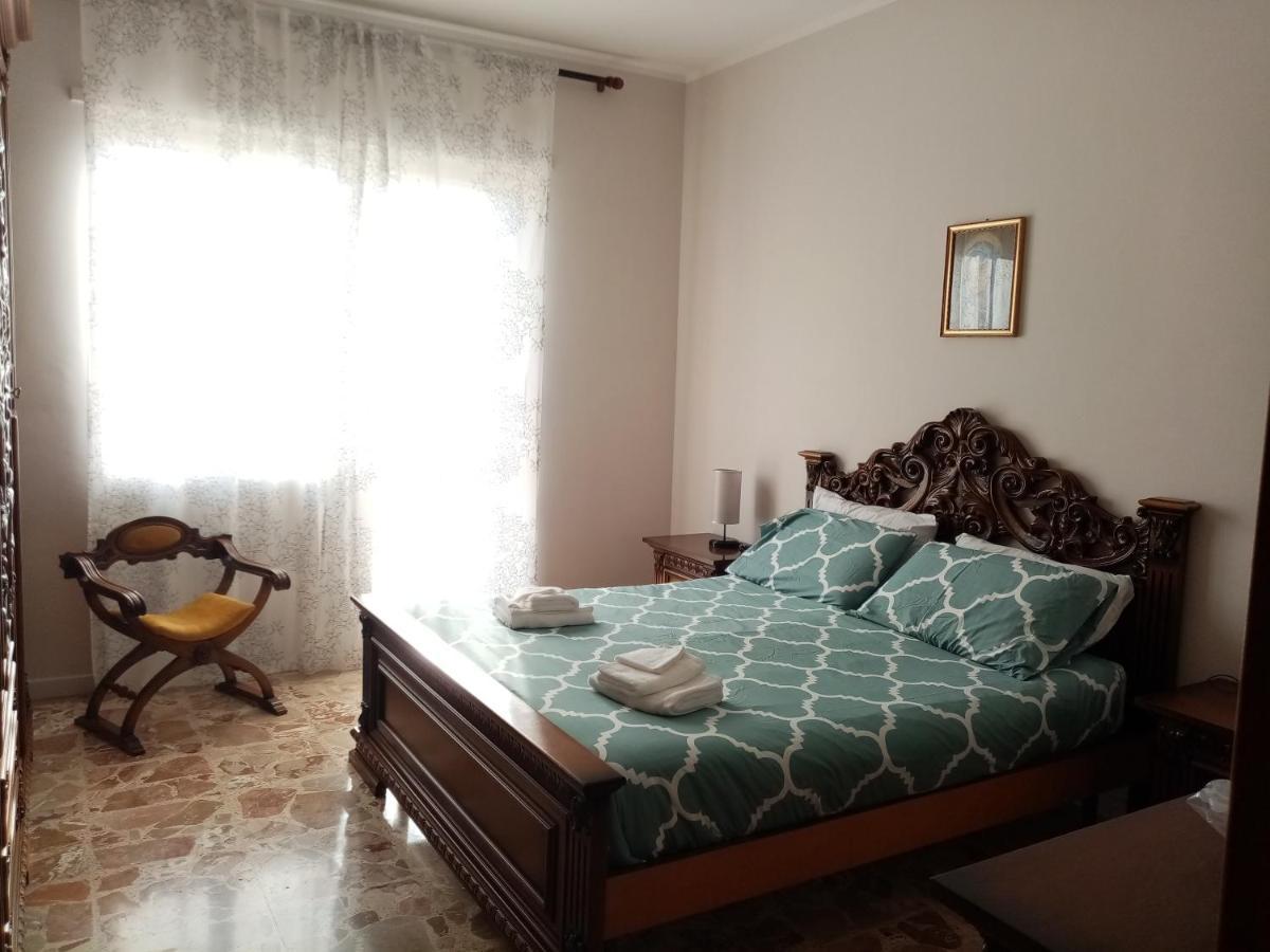 Bruno Turin Apartment Near The Metro 科莱尼奥 外观 照片