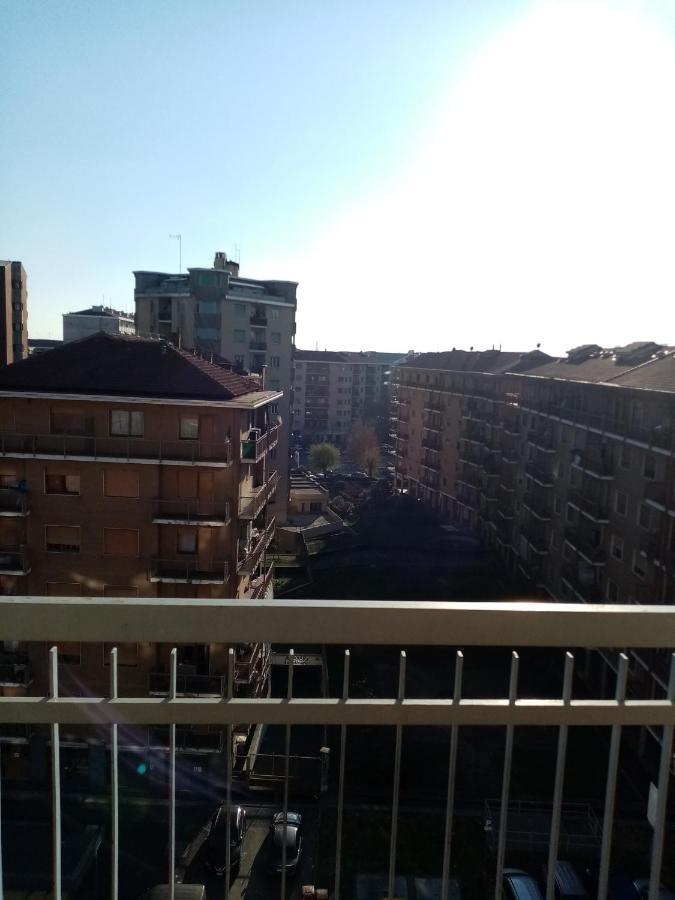 Bruno Turin Apartment Near The Metro 科莱尼奥 外观 照片