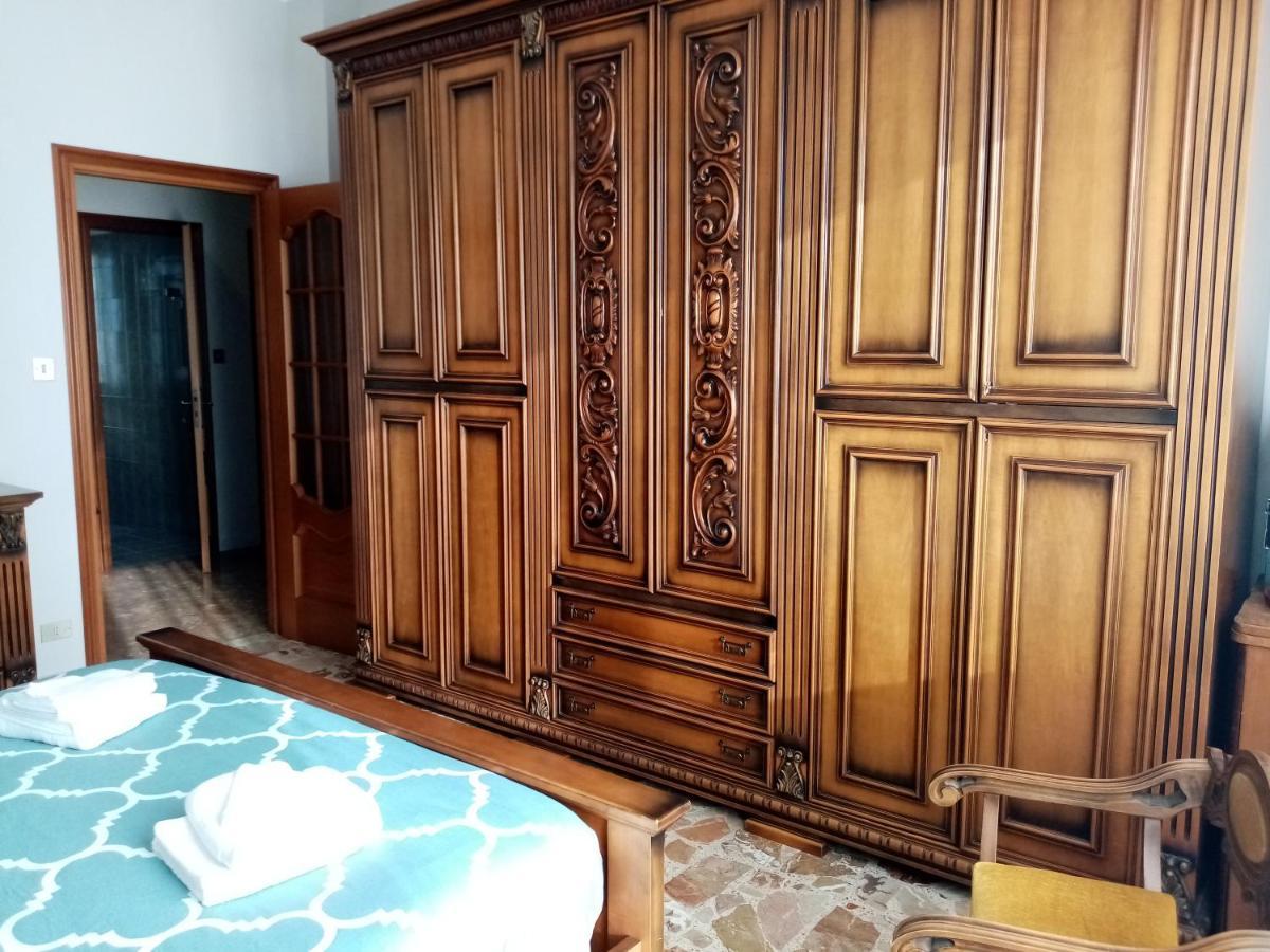 Bruno Turin Apartment Near The Metro 科莱尼奥 外观 照片