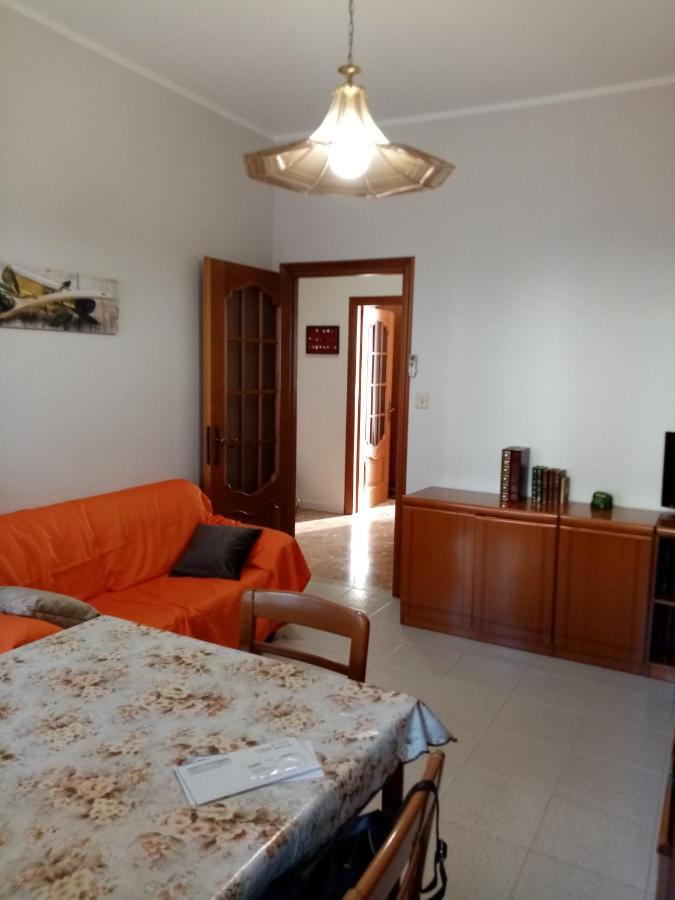 Bruno Turin Apartment Near The Metro 科莱尼奥 外观 照片